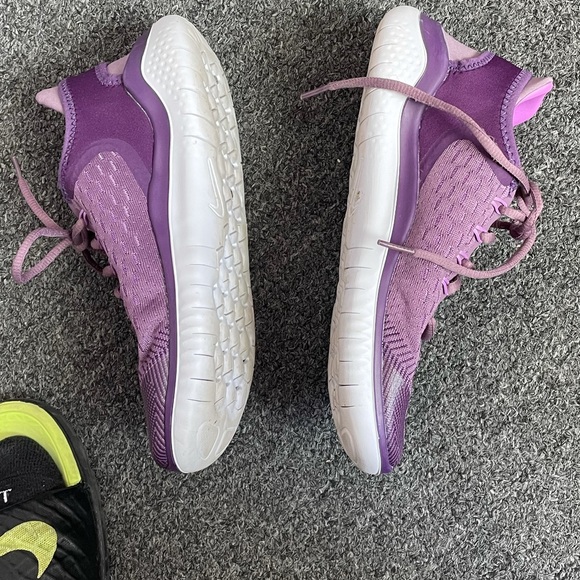 Used Nike Free Rn - Picture 4 of 6